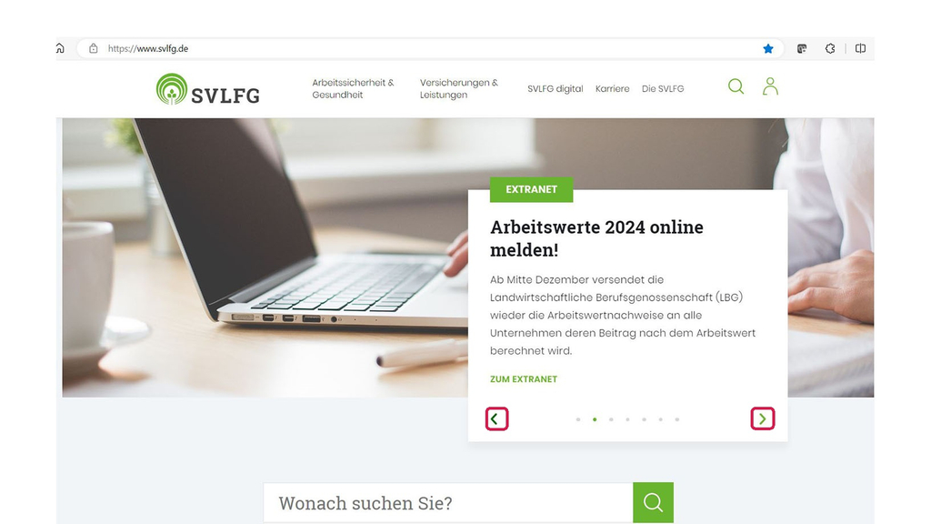 Vergrößerung des Bildes für Bild von der Startseite. Als Bild ist ein aufgeklappter Bildschirm zu sehen mit einer Hand, die ihn bedient. Mit Markierungen wird auf Pfeile hingewiesen, die auf das nächste Thema weiter leiten. .