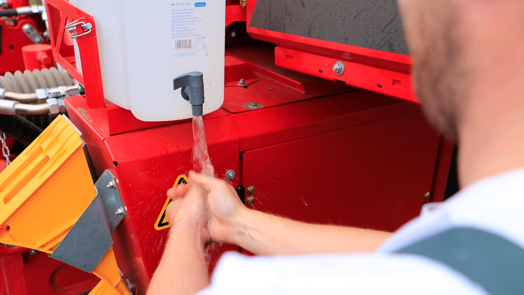 Vergrößerung des Bildes für Wassertank auf einem Kartoffelroder.